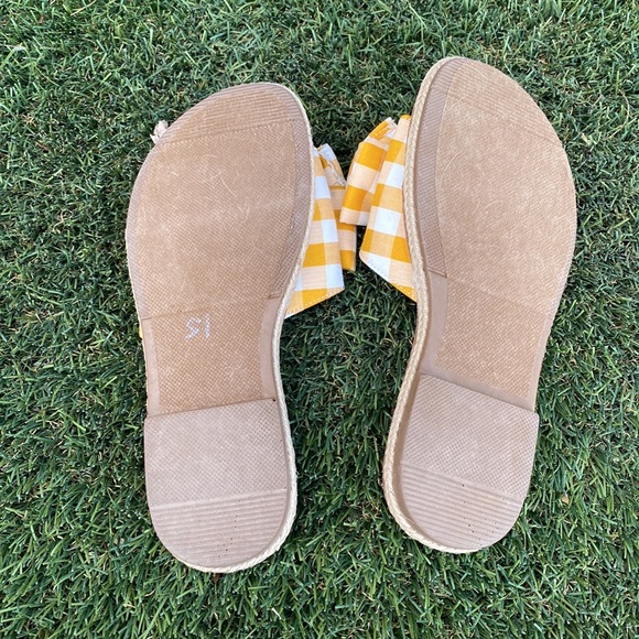 Soda Yellow Checkered Sandals - Picture 5 of 5